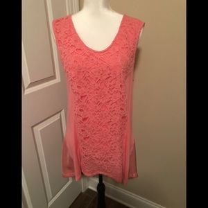 Simply Noelle sleeveless shirt